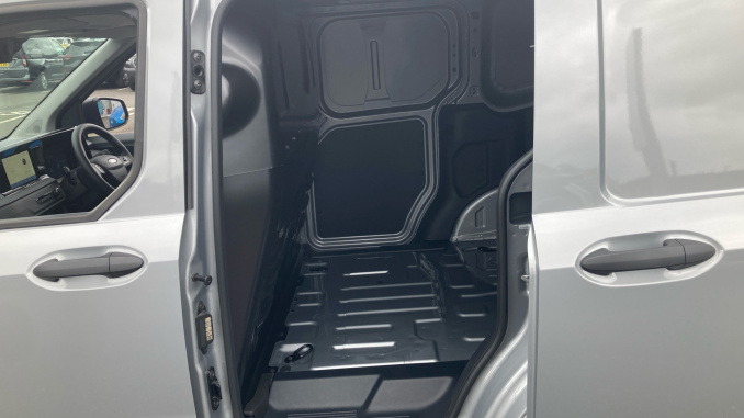 Ford Transit Courier Diesel 1.5 EcoBlue Trend Van - Image 5